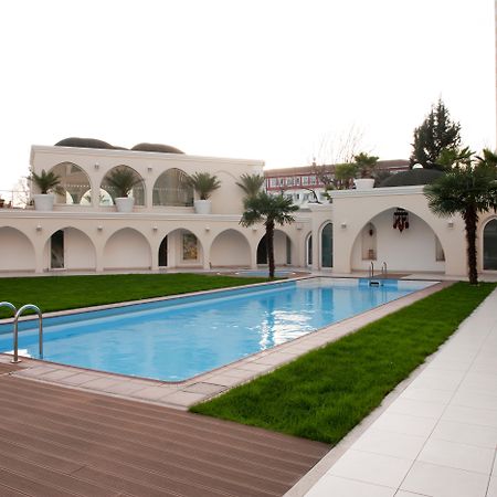 Holiday Inn Istanbul City By Ihg Udogodnienia zdjęcie The swimming pool