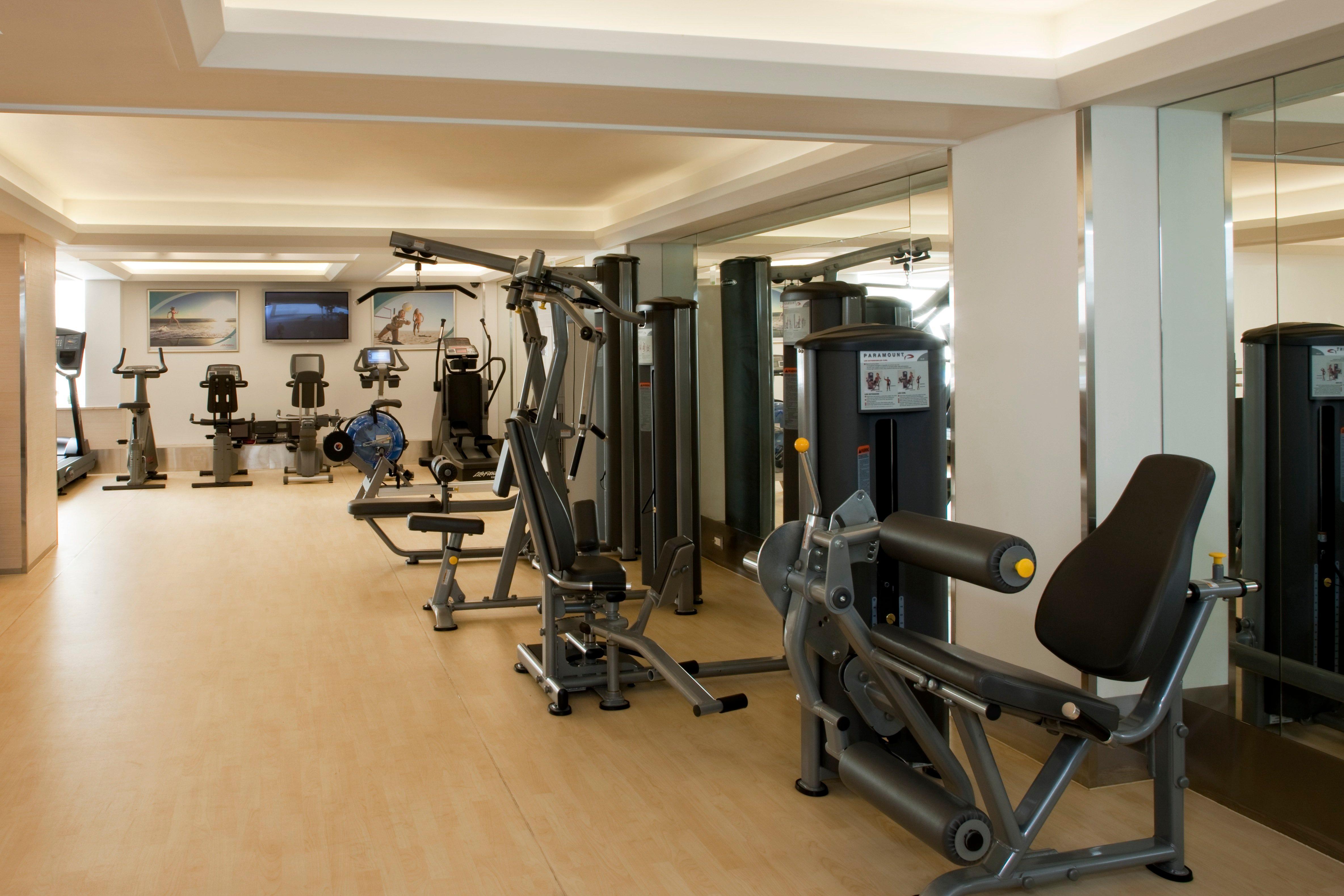 Holiday Inn Istanbul City By Ihg Zewnętrze zdjęcie The gym at the hotel